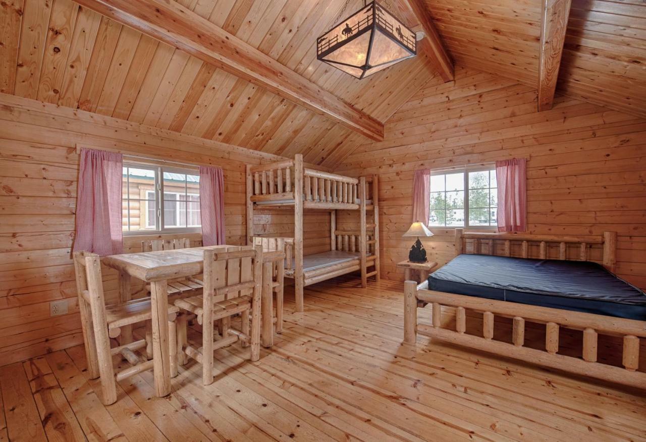 Yellowstone Grizzly Rv Park And Cabins Villa West Yellowstone Luaran gambar