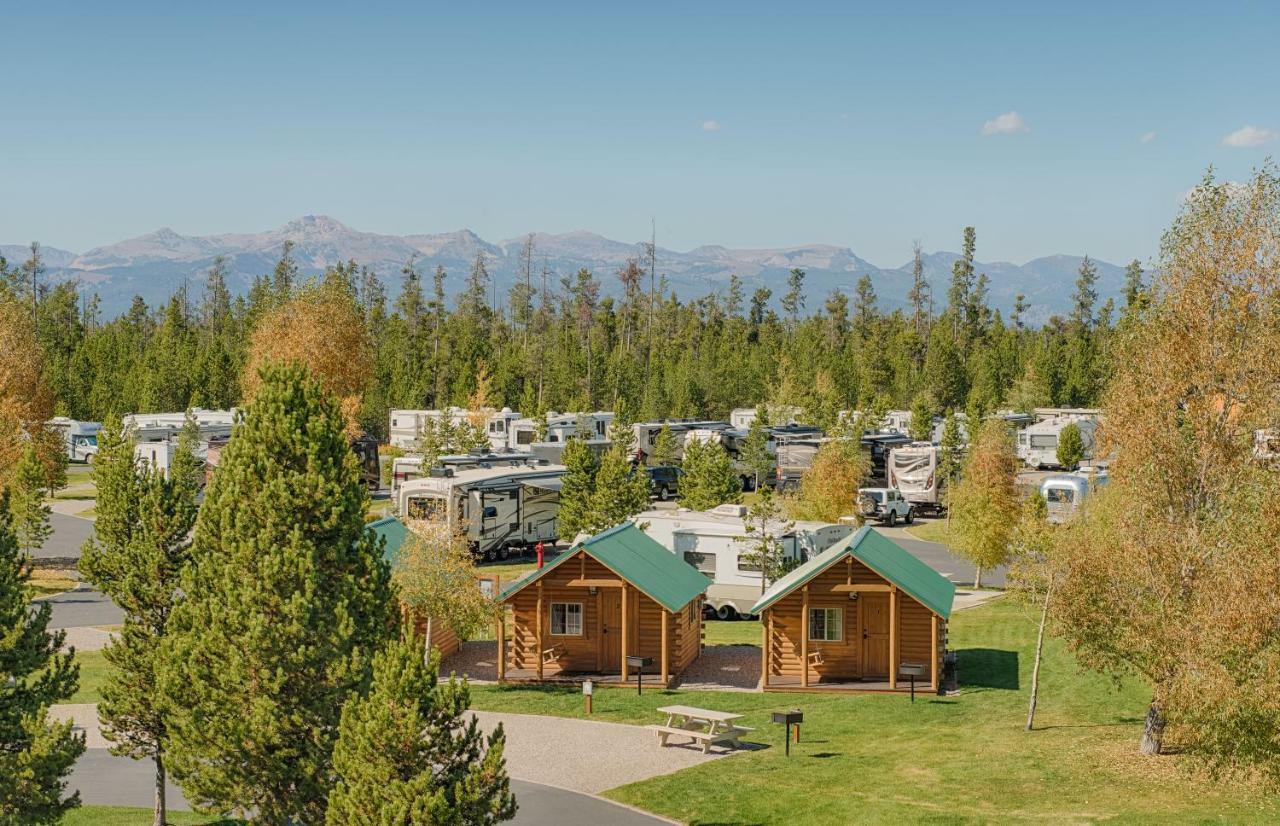 Yellowstone Grizzly Rv Park And Cabins Villa West Yellowstone Luaran gambar
