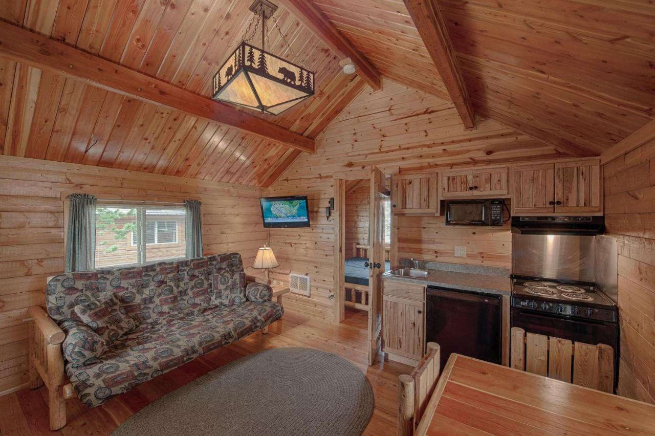 Yellowstone Grizzly Rv Park And Cabins Villa West Yellowstone Luaran gambar